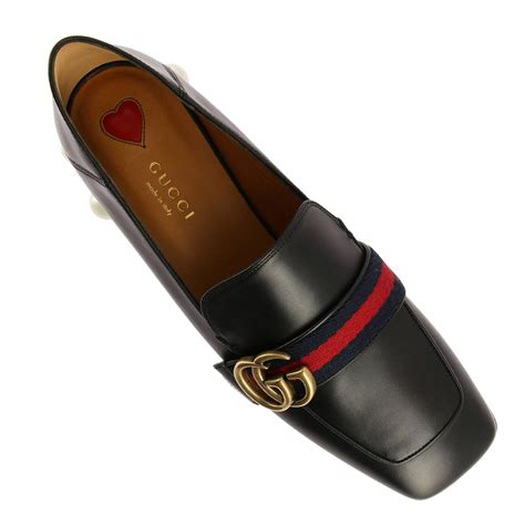 mocassino gucci disegno fragola|Mocassini in pelle GUCCI da donna .